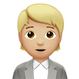 Büroangestellte(r): mittelhelle Hautfarbe