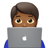 IT-Experte/IT-Expertin: mitteldunkle Hautfarbe