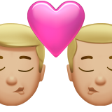 sich küssendes Paar: Mann, Mann und mittelhelle Hautfarbe