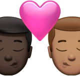 sich küssendes Paar: Mann, Mann, dunkle Hautfarbe und mittlere Hautfarbe