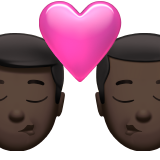 sich küssendes Paar: Mann, Mann und dunkle Hautfarbe