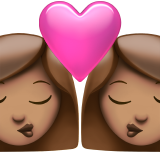 sich küssendes Paar: Frau, Frau und mittlere Hautfarbe