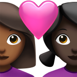 Liebespaar: Frau, Frau, mitteldunkle Hautfarbe und dunkle Hautfarbe