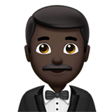 Mann im Smoking: dunkle Hautfarbe