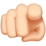 auf Betrachter zeigender Zeigefinger: helle Hautfarbe