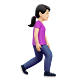 Fußgängerin: helle Hautfarbe, nach rechts