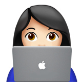 IT-Expertin: helle Hautfarbe