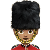 Wachsoldatin: mittlere Hautfarbe